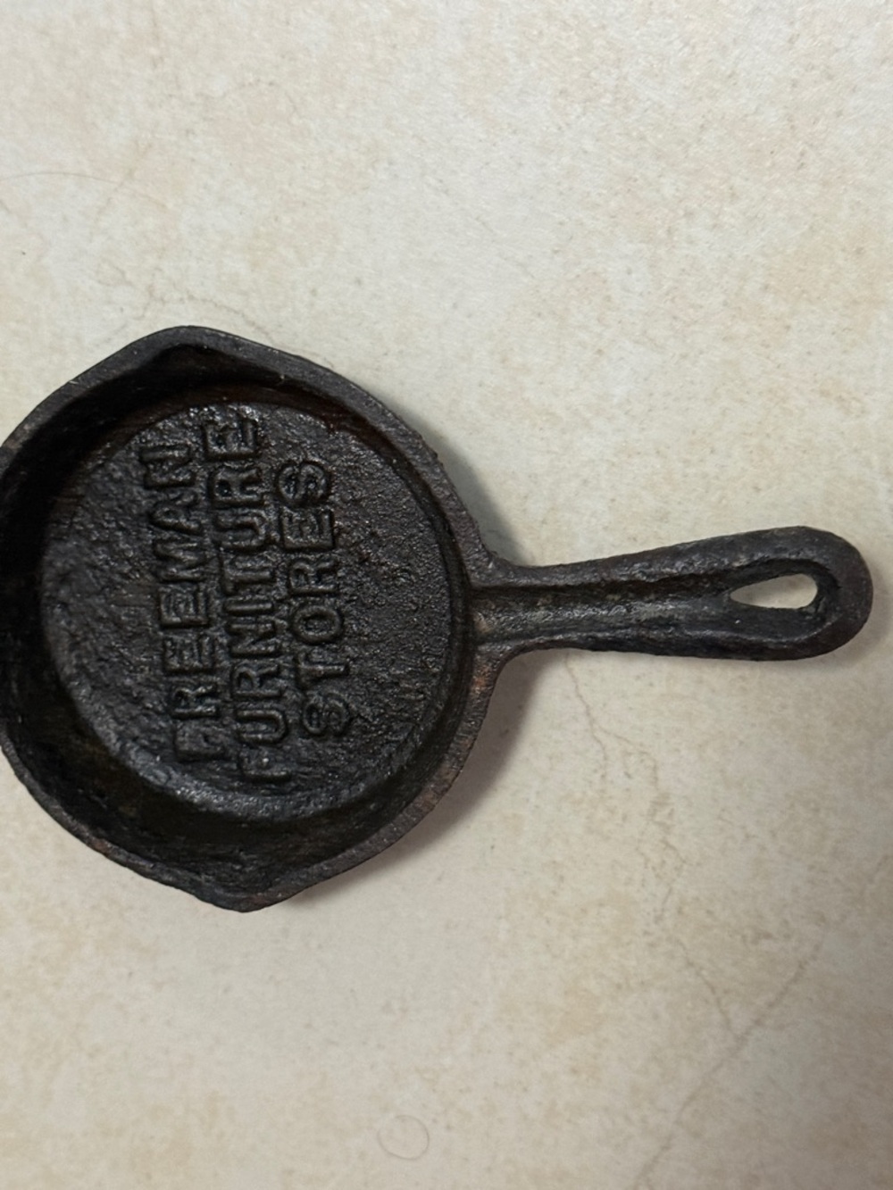 Mini Cast Iron Skillet - Picture 4 of 4
